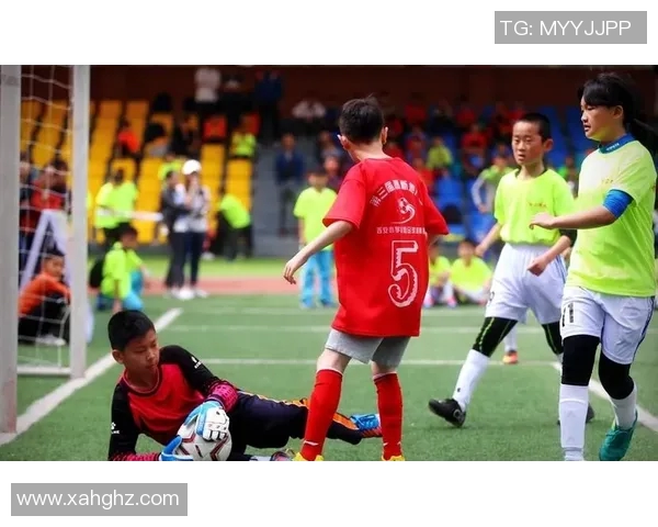 赛后分析西安足球队与深圳足球队在比赛中的战术灵活性与应变能力